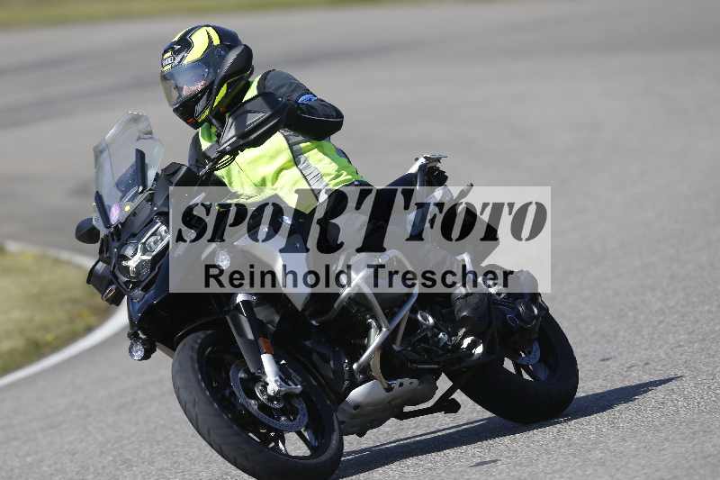 /01 02.04.2026 MAZ ADR/Gruppe gelb Gruppe gruen/Instruktoren